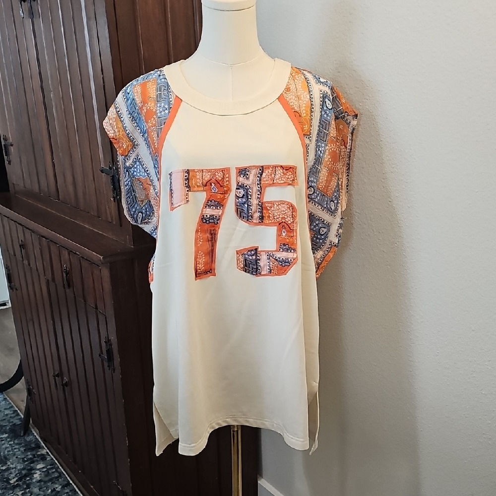 Women's Orange and White Graphic Top